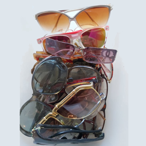 photo d'un lot de lunettes de soleil vintage